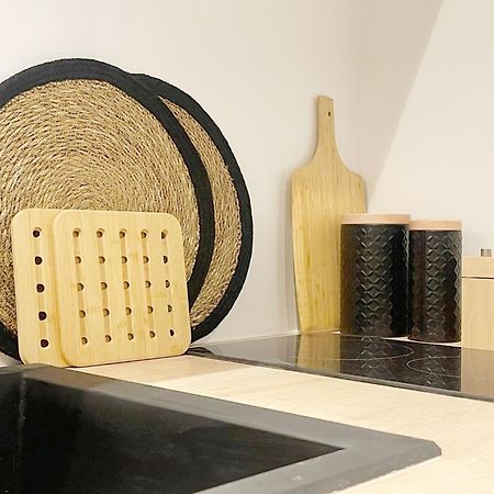 Chic Oasis In Rouen Apartment Bagian luar foto