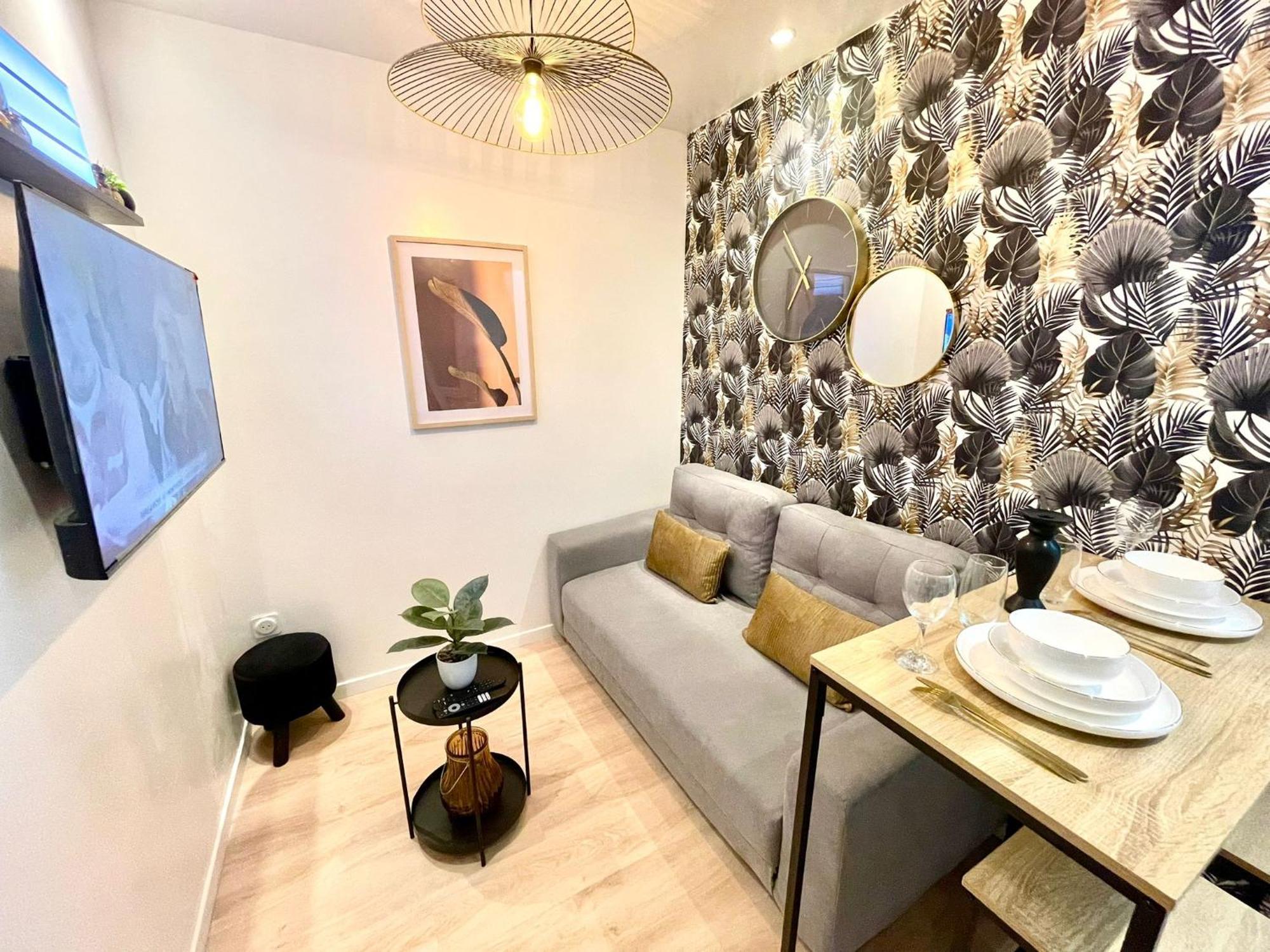 Chic Oasis In Rouen Apartment Bagian luar foto